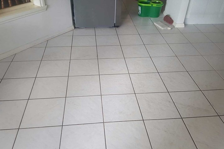 Tile & Grout Clean